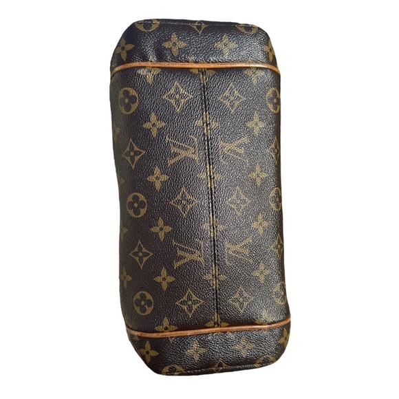 Beautiful Louis Vuitton Totally PM Shoulder Bag - Picture 4 of 14